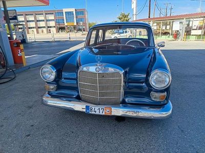 Blau Gebraucht 1966 Mercedes 230 Limousine | 17.000 €