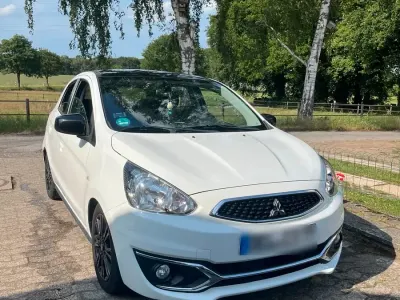 Gebraucht Mitsubishi Space Star Diamant Edition 80 PS (58 kW) 2019 Weiß Kleinwagen