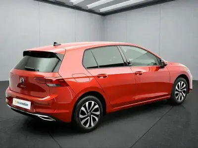 Brugt VW Golf VIII 131 HK (96 kW) 2023 Rød Sedan