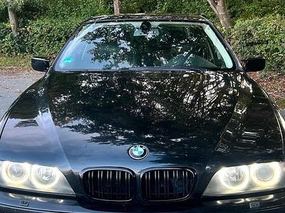 BMW 525