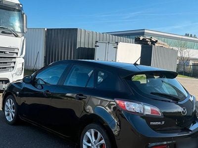 Gebraucht Mazda 3 105 PS (77 kW) 2012 Schwarz Kleinwagen