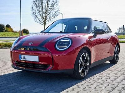 Gebraucht Mini Cooper Classic 135 kW (184 PS) 2024 Rot Kleinwagen