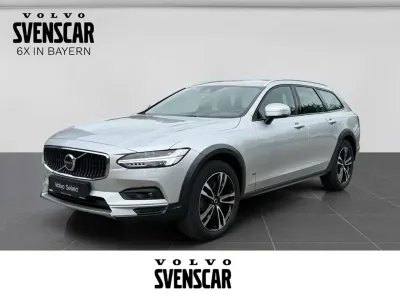 Gebraucht Volvo V90 CC Pro 197 PS (144 kW) 2021 Bright silver Kombi