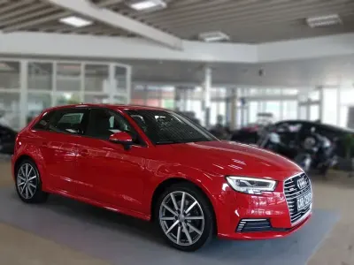 Gebraucht Audi A3 S-line plus 204 PS (150 kW) 2020 Tangorot Limousine