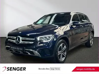 Używany Mercedes GLC220 194 KM (142 kW) 2022 Niebieski SUV