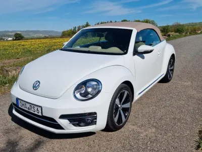 Gebraucht VW Beetle Design 105 PS (77 kW) 2016 Weiß Kleinwagen