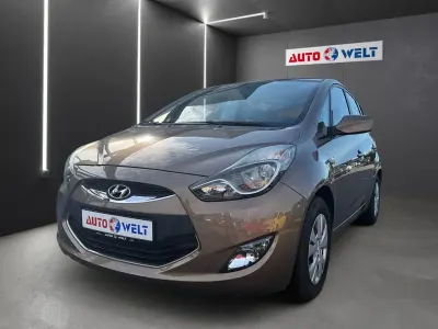 Gebraucht Hyundai ix20 125 PS (91 kW) 2014 Braun Kleinwagen