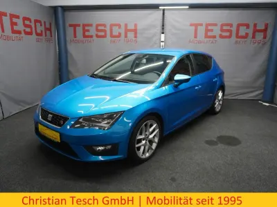 Używany Seat Leon FR 184 KM (135 kW) 2014 Niebieski Sedan/Limuzyna