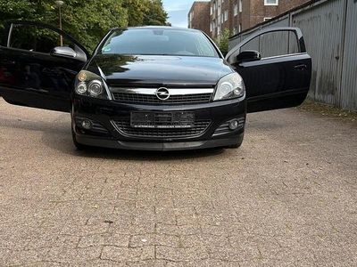 Opel Astra GTC