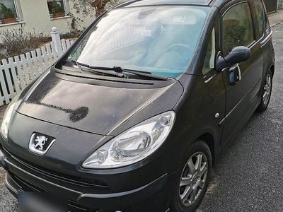 Gebraucht Peugeot 1007 88 PS (64 kW) 2006 Schwarz Van / Kleinbus