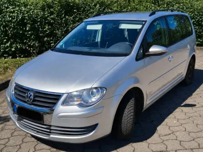 Gebraucht VW Touran Highline 140 PS (102 kW) 2010 Silber Van / Kleinbus