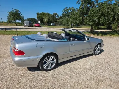 Gebraucht Mercedes CLK230 Avantgarde 197 PS (144 kW) 2001 Silber Cabrio