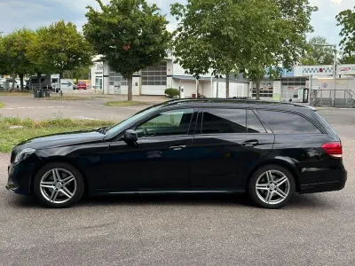 Gebraucht Mercedes E300 252 PS (185 kW) 2013 Schwarz Kombi