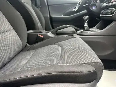 Gebraucht Hyundai i30 99 PS (72 kW) 2018 Silber metallic