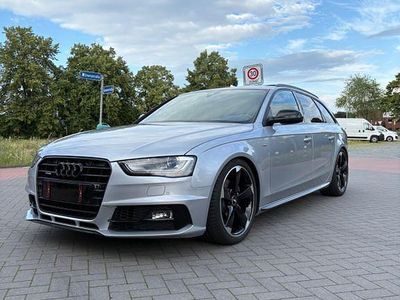 Używany Audi A4 S-Line 190 KM (139 kW) 2015 Srebrny Kombi