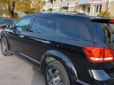 Second-hand Fiat Freemont Urban 170 CP (125 kW) 2013 Negru SUV