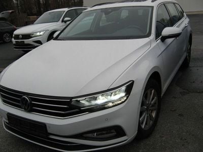 Gebraucht VW Passat Business 150 PS (110 kW) 2021 Weiß Limousine