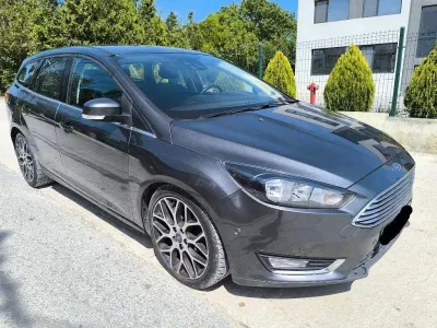 Gebraucht Ford Focus Titanium 150 PS (110 kW) 2016 Grau Limousine
