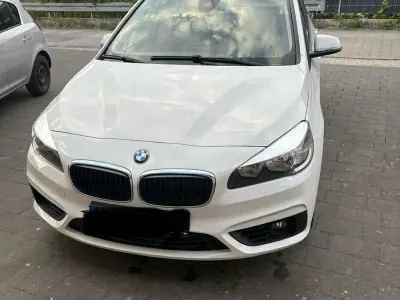 Gebraucht BMW 216 122 PS (89 kW) 2016 Weiß Van / Kleinbus