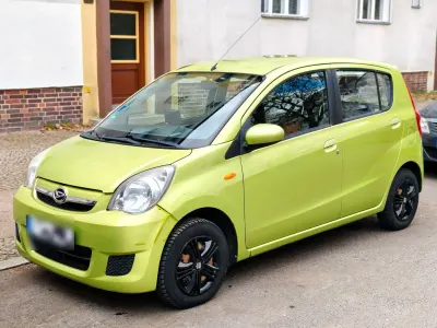 Gebraucht Daihatsu Cuore 69 PS (50 kW) 2008 Grün Kleinwagen