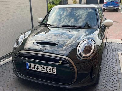 Gebraucht Mini Cooper SE Resolute Edition 135 kW (184 PS) 2023 Grün Kleinwagen