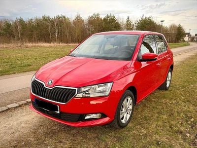 Second-hand Skoda Fabia Ambition 75 CP (55 kW) 2019 Roșu Hatchback