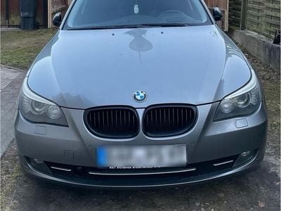 Gebraucht BMW 525 Advantage 197 PS (144 kW) 2008 Grau Kombi