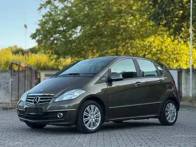 Gebraucht Mercedes A170 Elegance 116 PS (85 kW) 2009 Braun Limousine