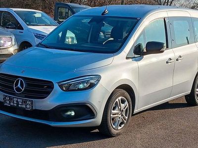 Silber Gebraucht 2023 Mercedes Citan 113 Kombi | 24.690 € (Fairer Preis)