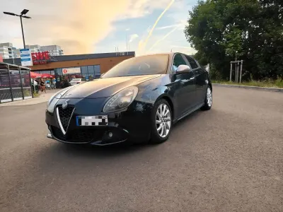 Gebraucht Alfa Romeo Giulietta 170 PS (125 kW) 2010 Schwarz Kleinwagen