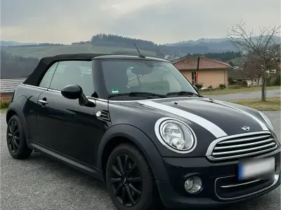 Usata Mini Cooper Cabriolet 121 CV (88 kW) 2013 Nero Cabrio