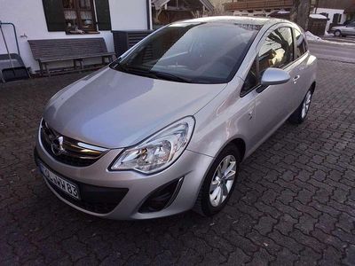 Silber Gebraucht 2012 Opel Corsa Limousine | 2.900 € (Fairer Preis)