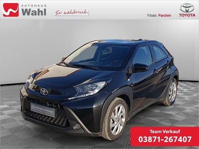 Gebraucht Toyota Aygo X Play 72 PS (52 kW) 2022 Schwarz SUV