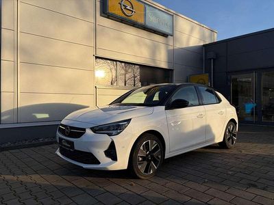 Gebraucht Opel Corsa-e GS Line 100 kW (136 PS) 2021 Jade weiss/arktis weiss Kleinwagen