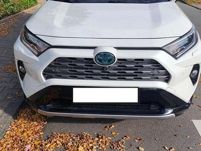 Gebraucht 2019 Toyota RAV4 Hybrid Style SUV | 32.800 € (Fairer Preis)