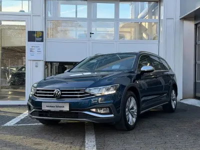 Używany VW Passat Alltrack 200 KM (147 kW) 2023 Niebieski Kombi