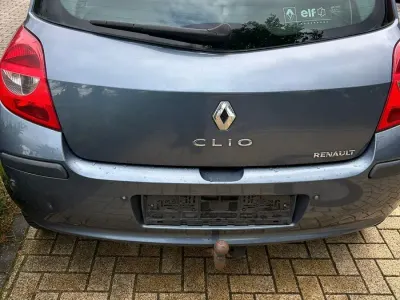 Gebraucht Renault Clio II 80 PS (58 kW) 2005 Grau Limousine