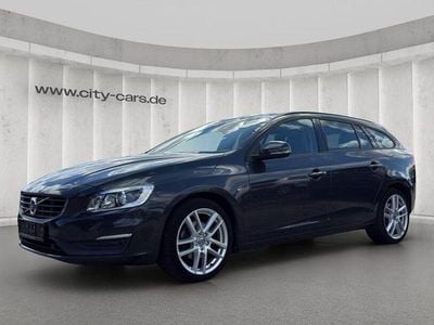 Gebraucht Volvo V60 Business Edition 150 PS (110 kW) 2016 Grau Kombi