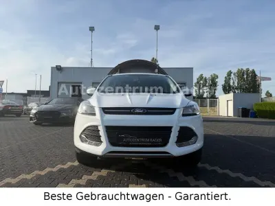 Gebraucht Ford Kuga Trend 150 PS (110 kW) 2015 Frozen white SUV