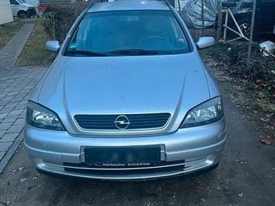 Silber Gebraucht 2004 Opel Astra Kombi | 700 € (Guter Preis)