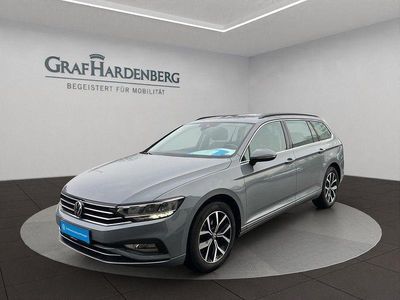 Grau Gebraucht 2022 VW Passat Business Kombi | 20.930 € (Guter Preis)