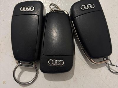 Gebraucht Audi A4 105 PS (77 kW) 2005 Schwarz Kombi