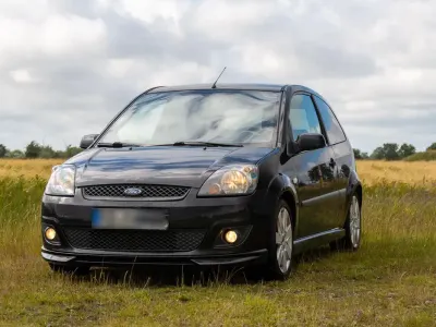 Gebraucht Ford Fiesta 80 PS (58 kW) 2007 Schwarz Kleinwagen