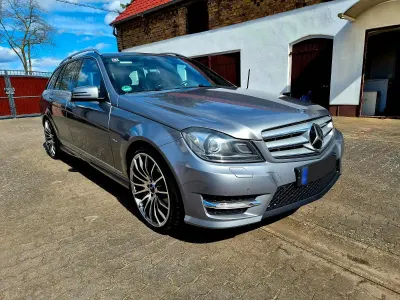 Usata Mercedes C300 231 CV (169 kW) 2011 Grigio Station wagon