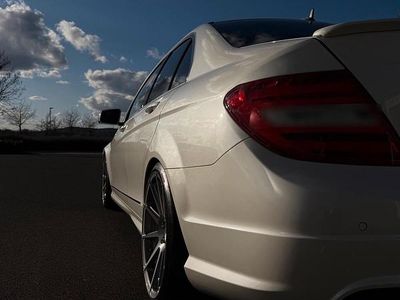 Gebraucht Mercedes C350 306 PS (225 kW) 2013 Weiß Limousine