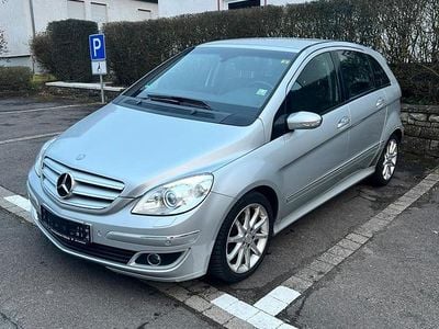 Gebraucht Mercedes B200 136 PS (100 kW) 2006 Silber Van / Kleinbus