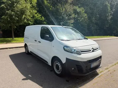 Käytetty Citroën Jumpy 116 HP (85 kW) 2017 Valkoinen Tila-auto
