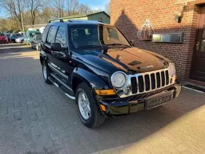 Usata Jeep Cherokee Limited 210 CV (154 kW) 2007 Nero SUV