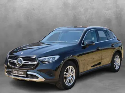 Gebraucht Mercedes GLC220 197 PS (144 kW) 2023 Unilack schwarz SUV
