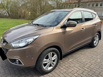 Gebraucht Hyundai ix35 Style 135 PS (99 kW) 2012 Gold SUV
